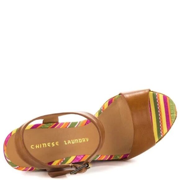 Chinese Laundry | Mahalo Wedge Sandals - Picture 4 of 11